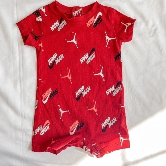Air Jordan Red Short Sleeve Short Logo Romper Size 3 Months - Picture 1 of 10